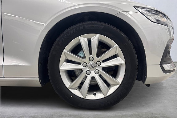 Volvo V60 14 of 22