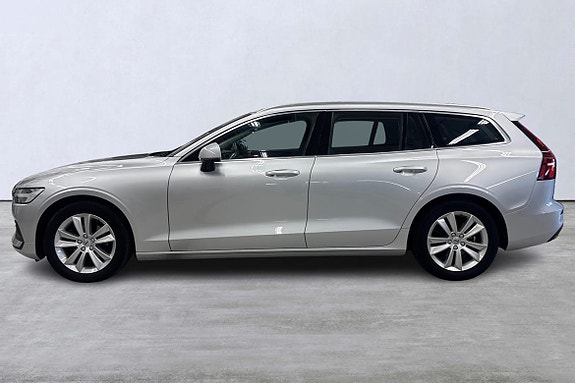Volvo V60 2 of 22