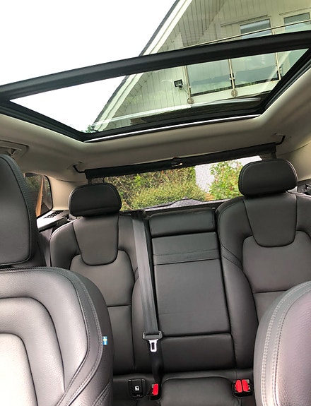 Volvo XC60 4 of 5