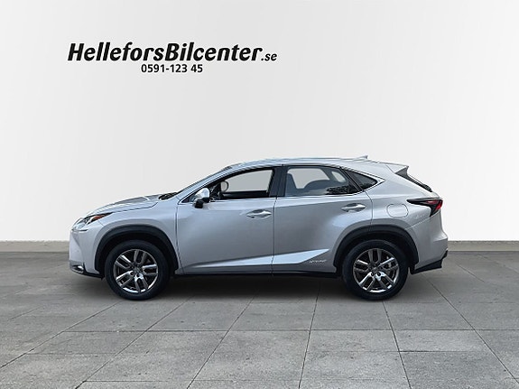 Lexus NX300h 3 of 24