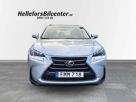 Lexus NX300h 5 of 24