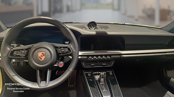 Porsche 911 Carrera 14 of 20