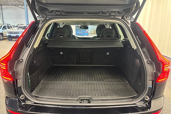 Volvo XC60 13 of 26