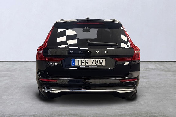 Volvo XC60 5 of 26