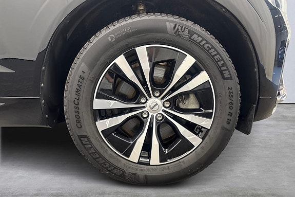 Volvo XC60 14 of 26