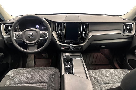 Volvo XC60 9 of 26