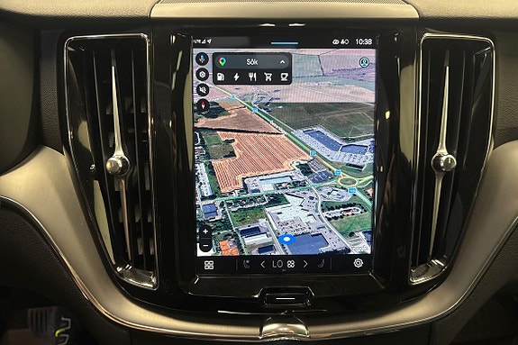 Volvo XC60 16 of 26