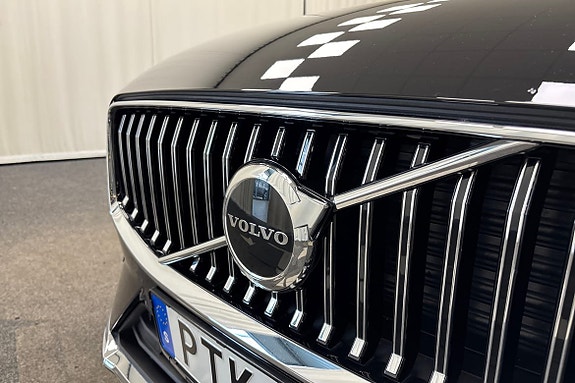 Volvo XC60 19 of 22