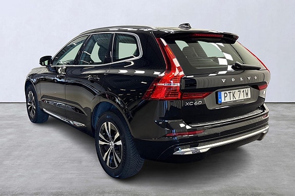Volvo XC60 3 of 22