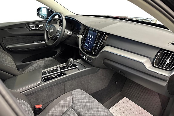 Volvo XC60 10 of 22