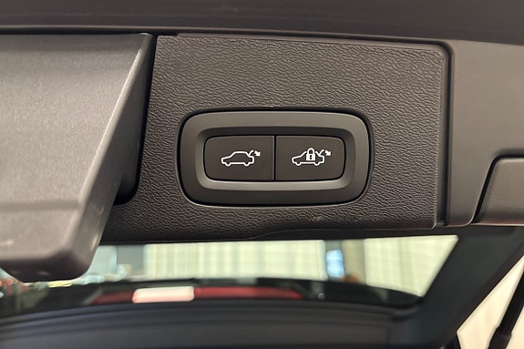 Volvo XC60 17 of 22