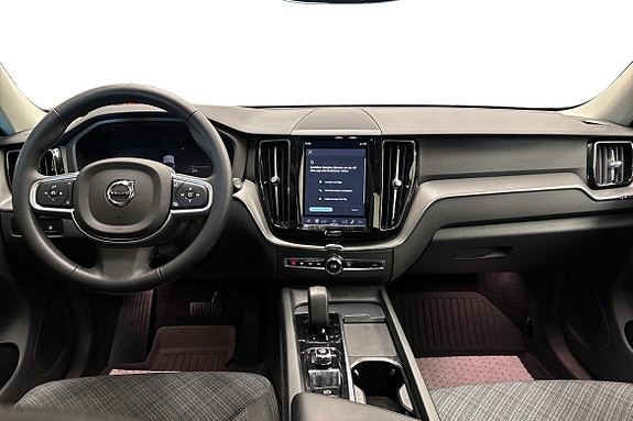 Volvo XC60 9 of 22