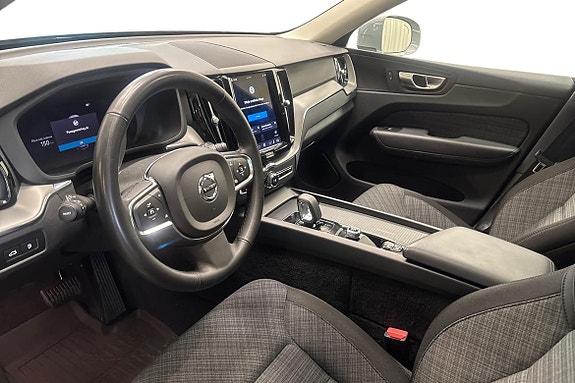 Volvo XC60 8 of 20