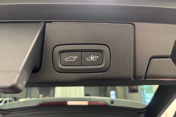 Volvo XC60 17 of 20