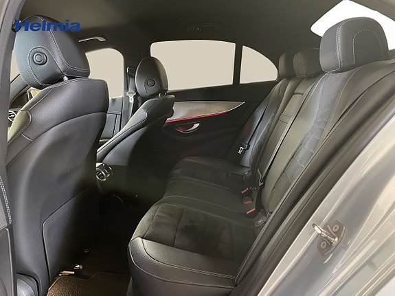 Mercedes-Benz E220 30 of 30