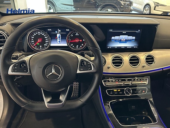 Mercedes-Benz E220 24 of 30