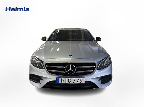 Mercedes-Benz E220 15 of 30