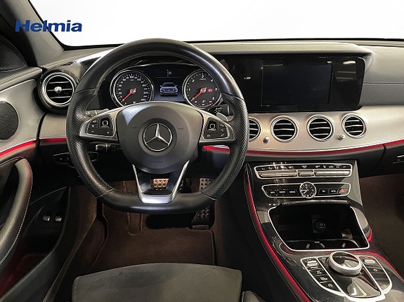 Mercedes-Benz E220 29 of 30