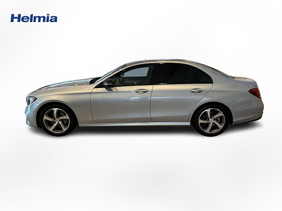 Mercedes-Benz E220 16 of 30