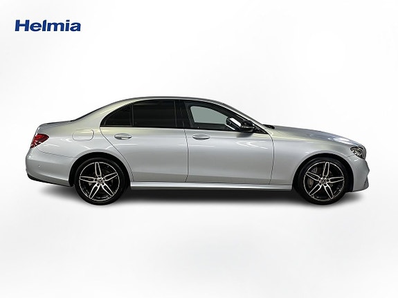 Mercedes-Benz E220 12 of 30