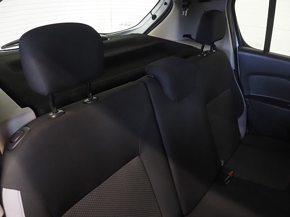 Dacia Sandero 13 of 21