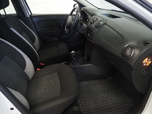 Dacia Sandero 11 of 21