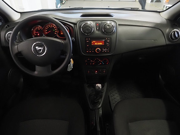 Dacia Sandero 15 of 21