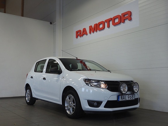 Dacia Sandero 3 of 21