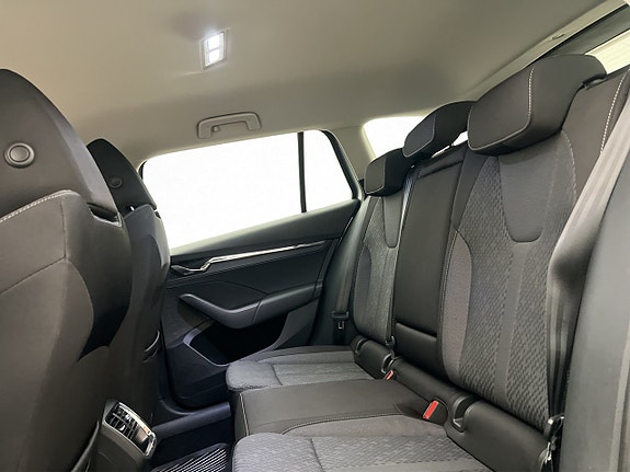 Skoda Octavia 17 of 30