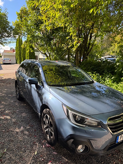 Subaru Outback 4 of 5