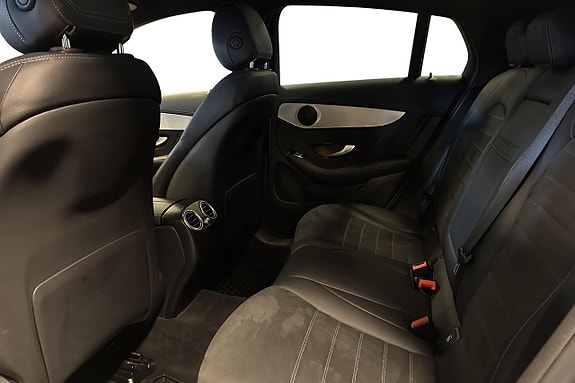 Mercedes-Benz GLC300 de 15 of 23