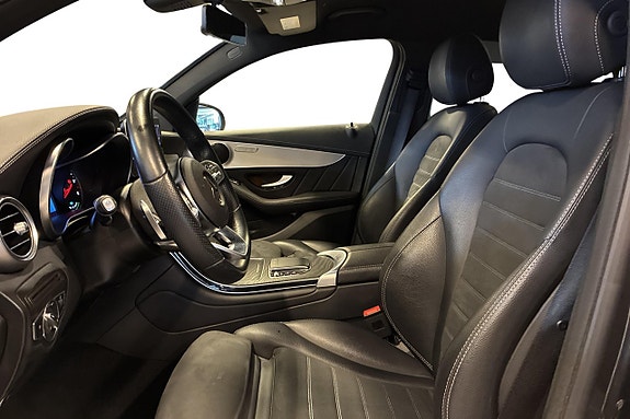 Mercedes-Benz GLC300 de 14 of 23