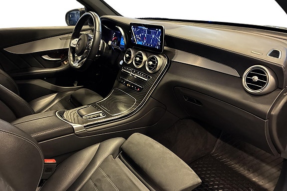 Mercedes-Benz GLC300 de 11 of 23