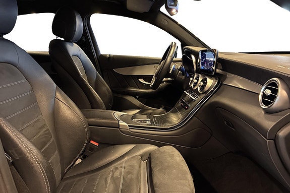 Mercedes-Benz GLC300 de 17 of 23