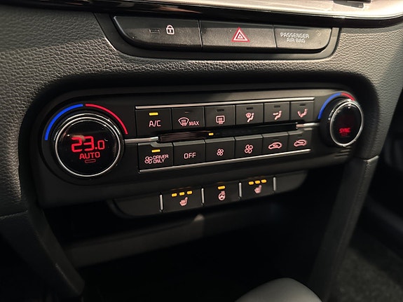 Kia Ceed 13 of 19