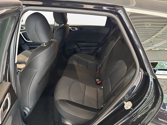 Kia Ceed 9 of 19