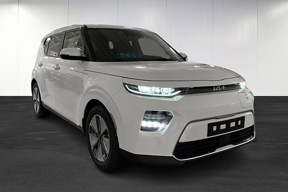 Kia e-Soul 2 of 18
