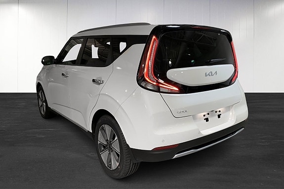 Kia e-Soul 3 of 18