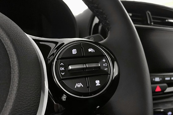 Kia e-Soul 13 of 18