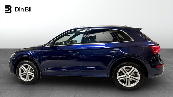 Audi Q5 2 of 12