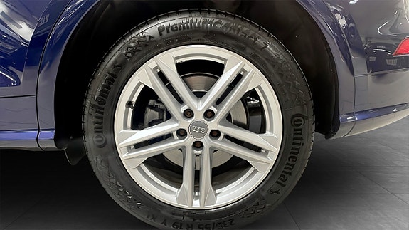 Audi Q5 6 of 12