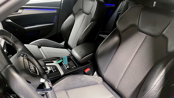 Audi Q5 8 of 12