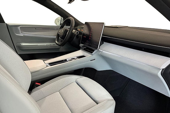 Polestar 4 15 of 30