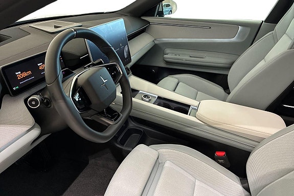 Polestar 4 12 of 30