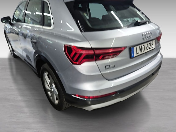 Audi Q3 5 of 7