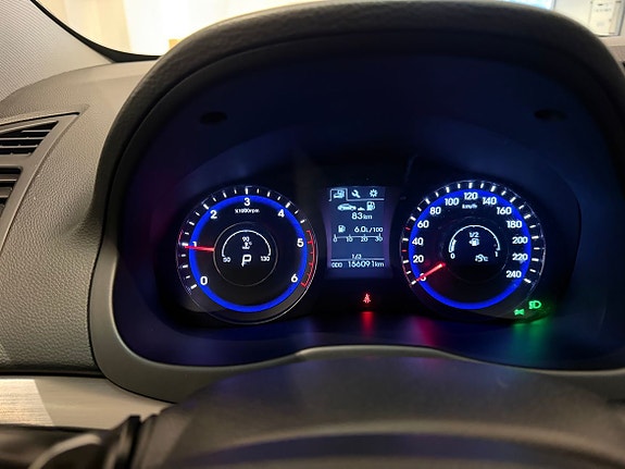 Hyundai i40 12 of 25