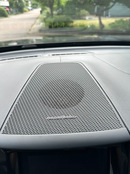 Volvo XC60 14 of 16