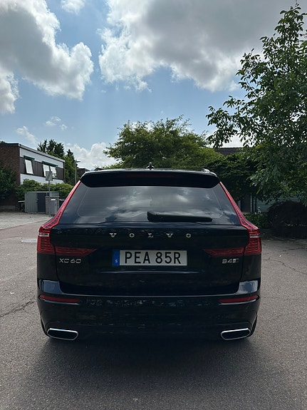 Volvo XC60 4 of 16