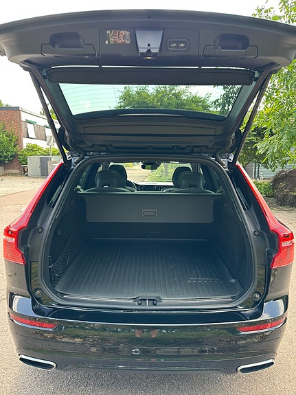 Volvo XC60 10 of 16