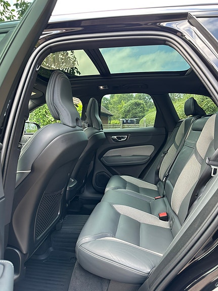 Volvo XC60 9 of 16